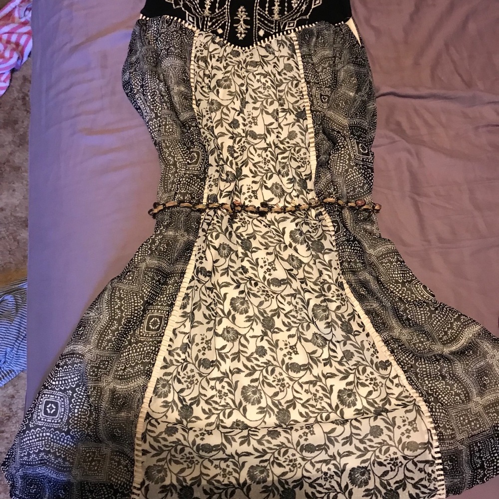 NWOT Adorable SZ M dress